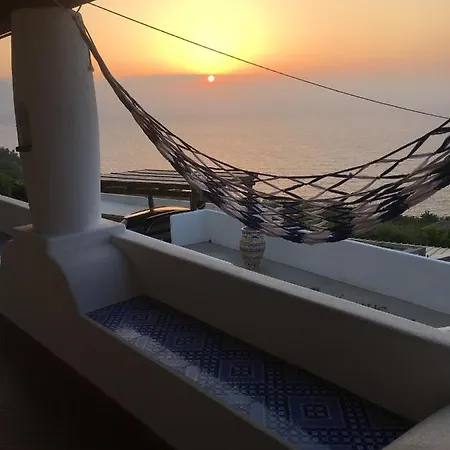 2 Bedrooms House With Sea View Enclosed Garden And Wifi At Holiday home Malfa (Salina)