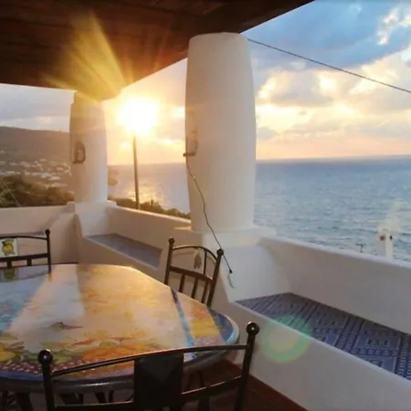2 Bedrooms House With Sea View Enclosed Garden And Wifi At
