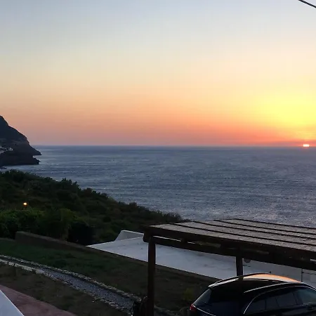 2 Bedrooms House With Sea View Enclosed Garden And Wifi At Holiday home Malfa (Salina)