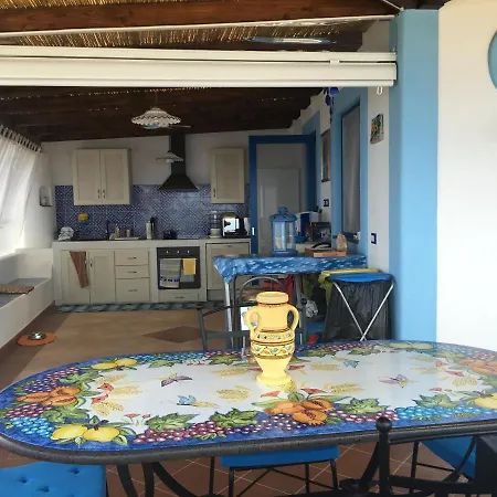 2 Bedrooms House With Sea View Enclosed Garden And Wifi At * Malfa (Salina)