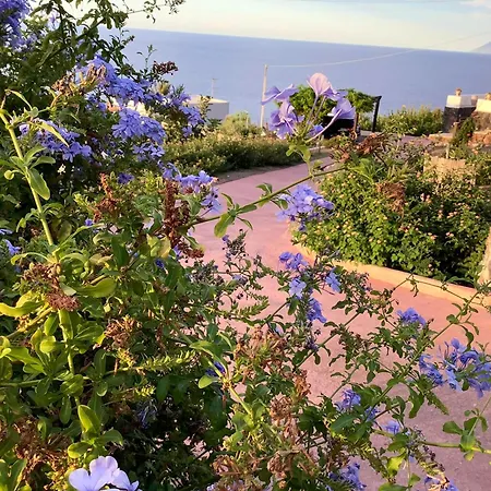 2 Bedrooms House With Sea View Enclosed Garden And Wifi At Holiday home