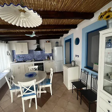 Holiday home 2 Bedrooms House With Sea View Enclosed Garden And Wifi At
